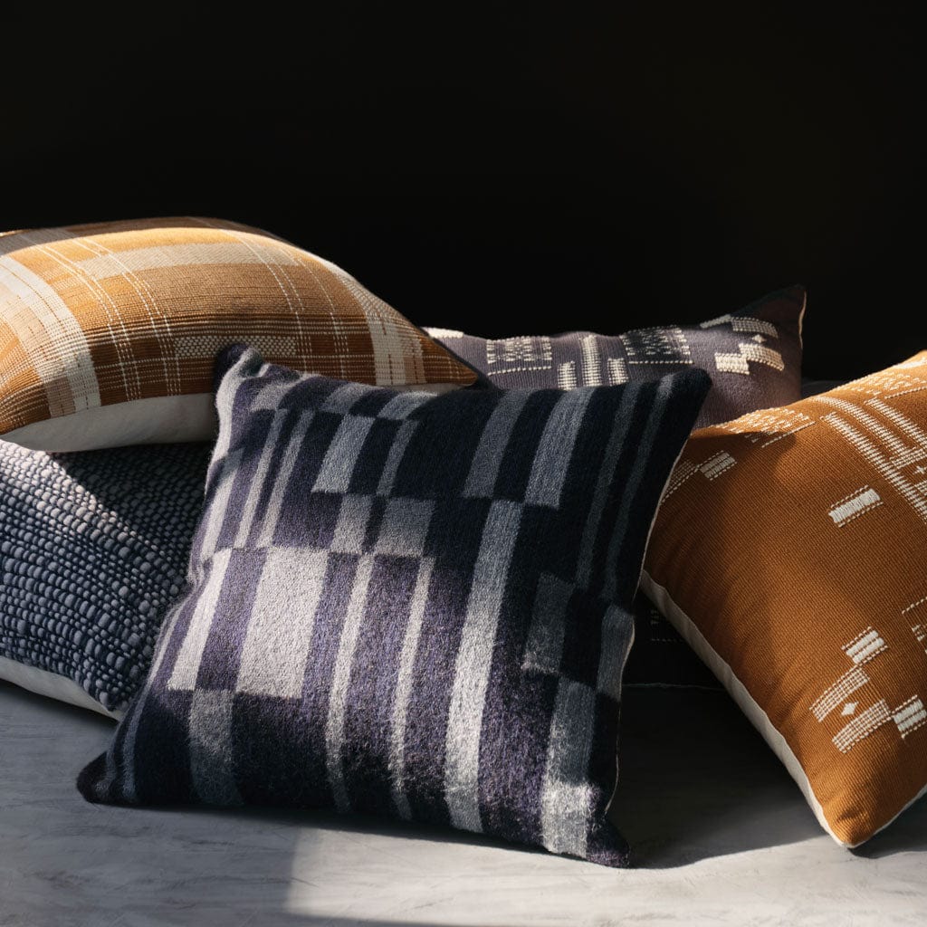 Isidora Pillow
