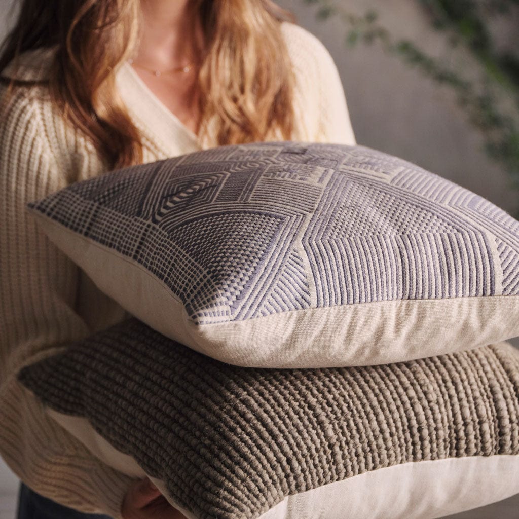 Isidora Pillow